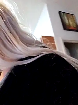 Snapshot of ScarletCallings420 chatting on November 6, 2025, 6:56 pm ScarletCallings420 online show from November 6, 2025, 6:56 pm