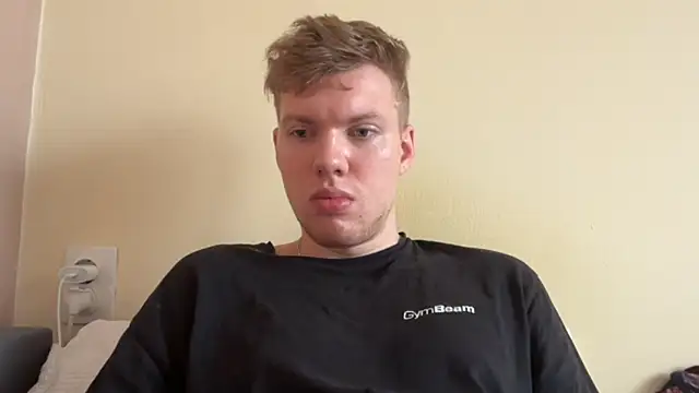 sexybooii6968 online show from September 24, 2025, 9:27 am