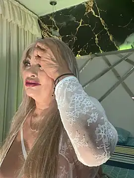 Snapshot of scarlett_sexx69 chatting on November 24, 2025, 11:32 am scarlett sexx69 online show from November 24, 2025, 11:32 am