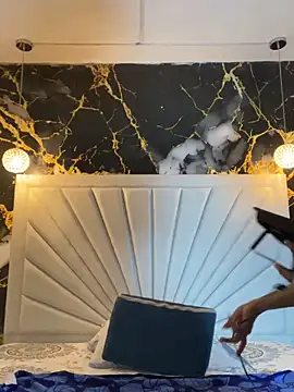 scarlett sexx69 online show from April 8, 2026, 11:33 am