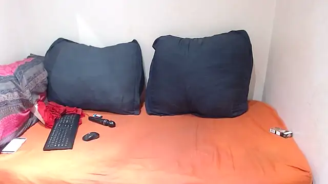 xGIANTEBONY30x online show from November 21, 2025, 5:39 am