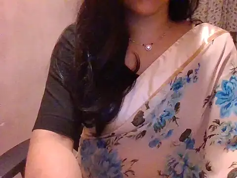 Snapshot of Pinky_4 chatting on July 7, 2026, 6:47 am Pinky 4 online show from July 7, 2026, 6:47 am