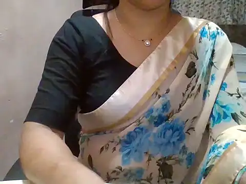 Snapshot of Pinky_4 chatting on July 7, 2026, 11:19 pm Pinky 4 online show from July 7, 2026, 11:19 pm