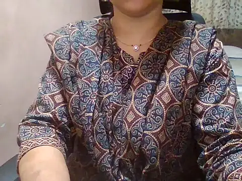Snapshot of Pinky_4 chatting on July 6, 2026, 5:36 am Pinky 4 online show from July 6, 2026, 5:36 am