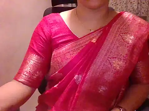 Snapshot of Pinky_4 chatting on July 21, 2026, 2:29 pm Pinky 4 online show from July 21, 2026, 2:29 pm