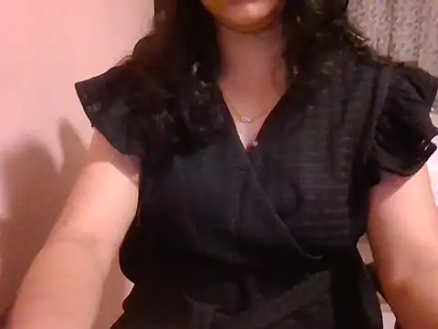 Snapshot of Pinky_4 chatting on December 1, 2025, 2:29 pm Pinky 4 online show from December 1, 2025, 2:29 pm