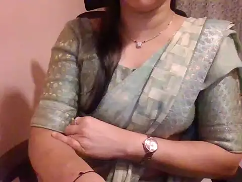 Snapshot of Pinky_4 chatting on March 8, 2025, 11:39 pm Pinky 4 online show from March 8, 2025, 11:39 pm