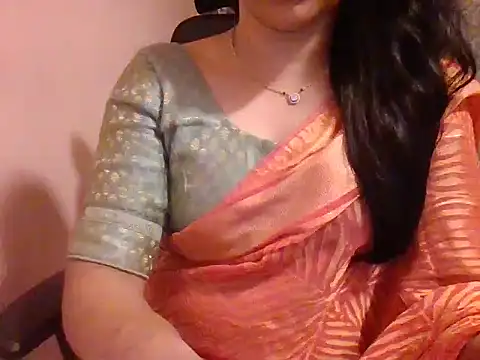 Snapshot of Pinky_4 chatting on February 25, 2025, 6:12 pm Pinky 4 online show from February 25, 2025, 6:12 pm