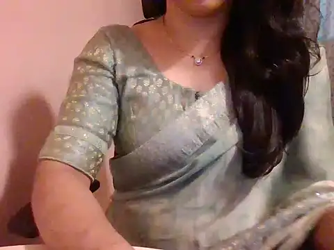 Snapshot of Pinky_4 chatting on February 23, 2025, 12:37 pm Pinky 4 online show from February 23, 2025, 12:37 pm