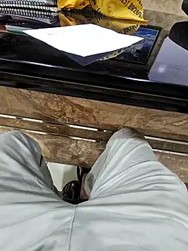 Snapshot of hornydick4you chatting on November 14, 2025, 5:00 am hornydick4you online show from November 14, 2025, 5:00 am