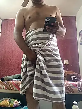 Snapshot of hornydick4you chatting on January 3, 2025, 4:44 am hornydick4you online show from January 3, 2025, 4:44 am