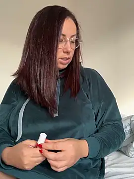 kymii online show from December 9, 2024, 1:45 pm