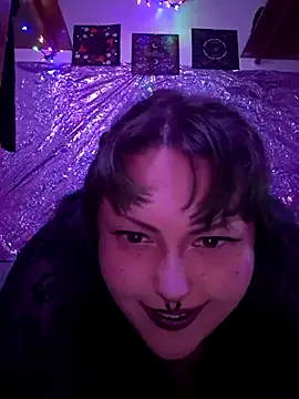 Snapshot of Cutegothcrybabyx chatting on March 18, 2025, 1:02 am Cutegothcrybabyx online show from March 18, 2025, 1:02 am