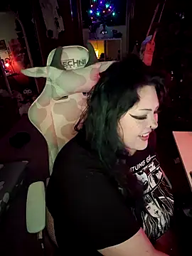 Snapshot of Cutegothcrybabyx chatting on March 1, 2025, 6:24 am Cutegothcrybabyx online show from March 1, 2025, 6:24 am
