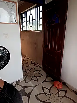 Snapshot of Simone_Miller chatting on February 26, 2026, 8:20 pm Simone Miller online show from February 26, 2026, 8:20 pm