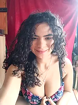 Snapshot of Simone_Miller chatting on February 18, 2025, 5:09 pm Simone Miller online show from February 18, 2025, 5:09 pm