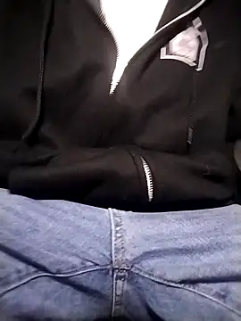 Snapshot of BIG-CkD_F chatting on December 17, 2025, 1:49 pm BIG-CkD F online show from December 17, 2025, 1:49 pm