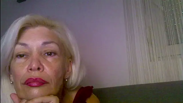 EvaaMina online show from July 7, 2026, 6:47 am