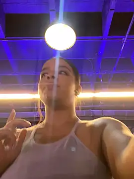 trianawhite online show from December 16, 2024, 8:37 pm