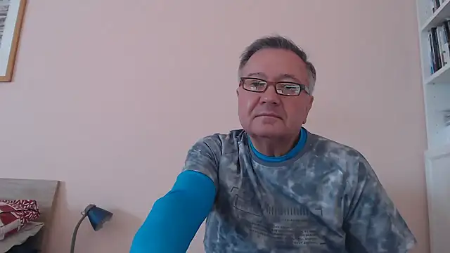 YOU6me online show from October 3, 2025, 9:00 am