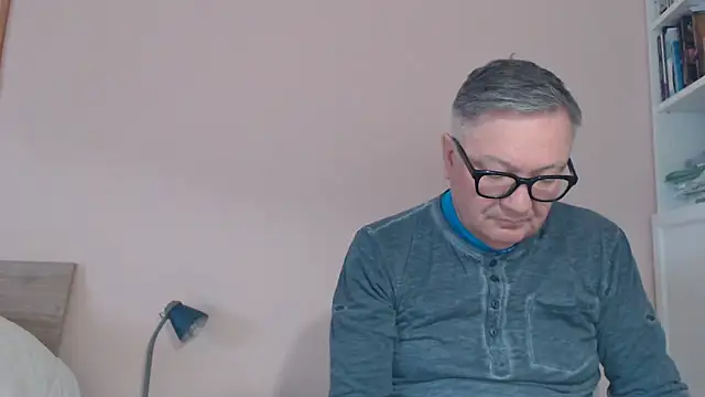 YOU6me online show from April 16, 2026, 9:43 am