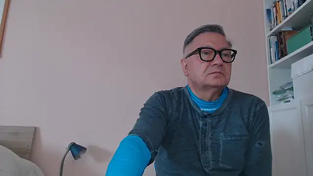 YOU6me online show from April 21, 2026, 5:47 am