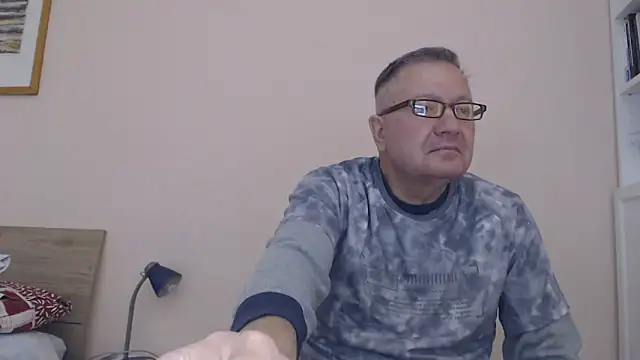 YOU6me online show from October 5, 2025, 4:09 pm