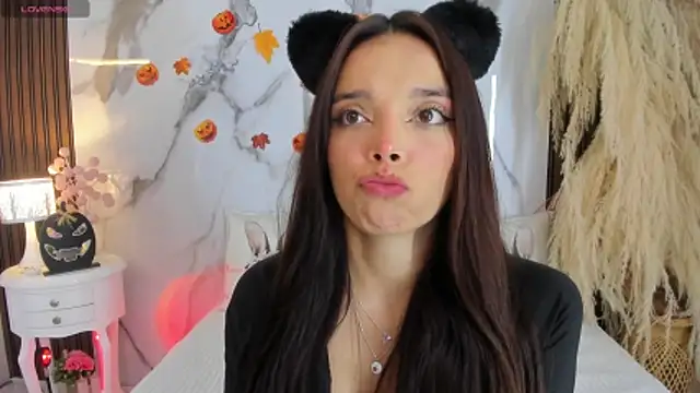 Snapshot of hannahill69 chatting on October 28, 2025, 5:29 am hannahill69 online show from October 28, 2025, 5:29 am