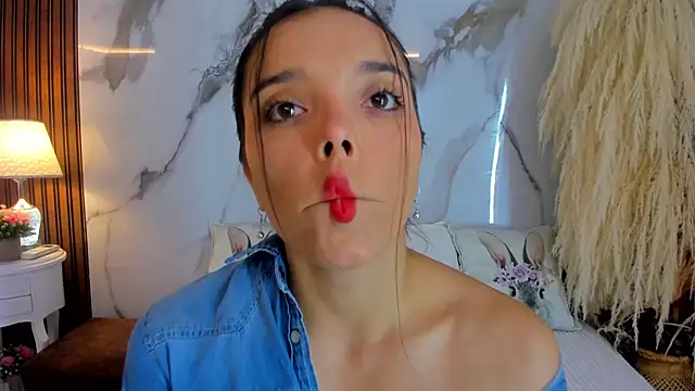 Snapshot of hannahill69 chatting on February 22, 2025, 7:12 am hannahill69 online show from February 22, 2025, 7:12 am