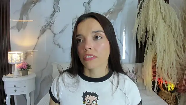 Snapshot of hannahill69 chatting on December 1, 2025, 5:41 am hannahill69 online show from December 1, 2025, 5:41 am