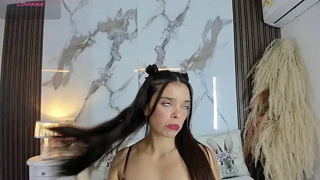 Snapshot of hannahill69 chatting on February 20, 2026, 4:42 am hannahill69 online show from February 20, 2026, 4:42 am