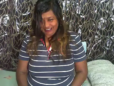 Mammabear 4u online show from December 15, 2024, 7:02 am