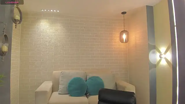 Snapshot of AnaDurant chatting on October 5, 2025, 5:25 pm AnaDurant online show from October 5, 2025, 5:25 pm