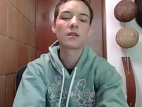 andys 26 online show from April 12, 2026, 7:28 pm