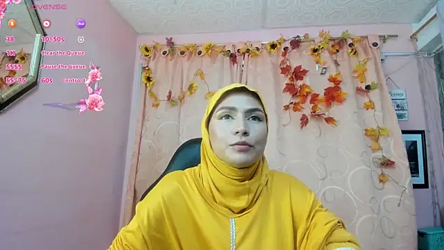 Snapshot of DarshaKhemu chatting on December 3, 2025, 9:14 pm DarshaKhemu online show from December 3, 2025, 9:14 pm