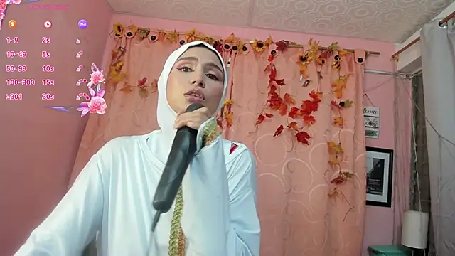 Snapshot of DarshaKhemu chatting on November 13, 2025, 8:13 pm DarshaKhemu online show from November 13, 2025, 8:13 pm