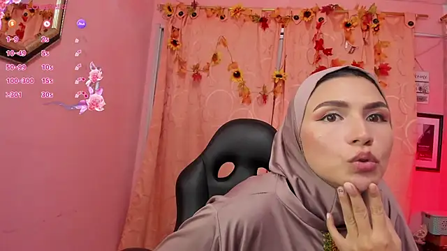 DarshaKhemu online show from September 17, 2025, 9:06 pm