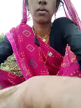 Snapshot of Mohni_Das chatting on October 1, 2025, 4:17 am Mohni Das online show from October 1, 2025, 4:17 am
