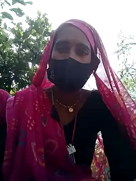 Snapshot of Mohni_Das chatting on October 13, 2025, 8:05 am Mohni Das online show from October 13, 2025, 8:05 am