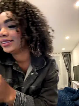 Snapshot of kem_hott chatting on September 27, 2025, 1:56 am kem hott online show from September 27, 2025, 1:56 am