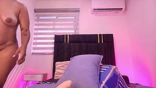 Snapshot of lay_navas chatting on February 7, 2026, 7:11 pm lay navas online show from February 7, 2026, 7:11 pm