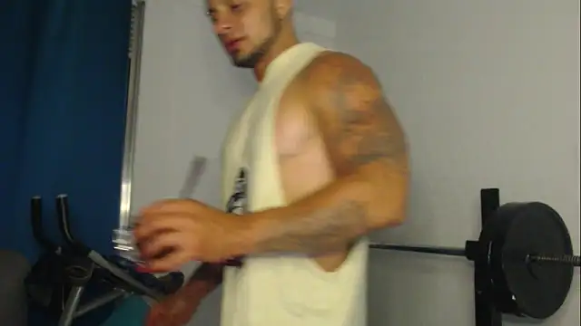 Snapshot of JacobJamess chatting on November 14, 2025, 1:31 am JacobJamess online show from November 14, 2025, 1:31 am