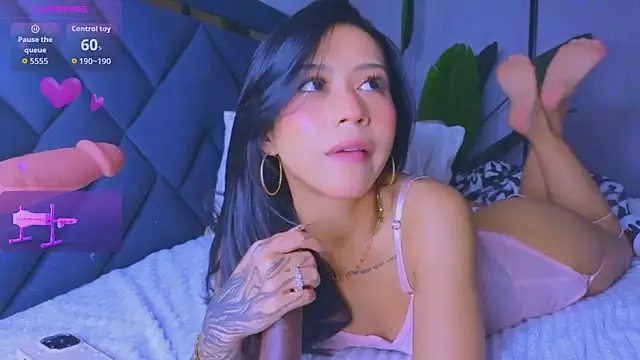 Mia Tin online show from March 19, 2026, 6:08 pm