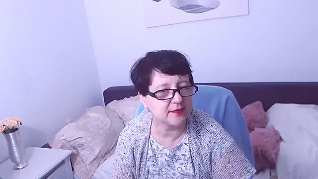 ChristaRose online show from October 5, 2025, 12:12 am