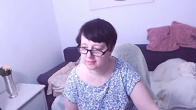 ChristaRose online show from February 8, 2026, 12:47 pm