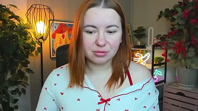 Snapshot of LAYLAxSTAR chatting on January 8, 2026, 7:36 am LAYLAxSTAR online show from January 8, 2026, 7:36 am