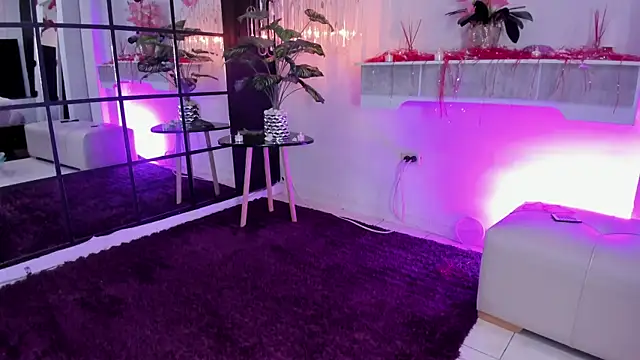  liathompsom09 online show from February 21, 2025, 11:21 pm