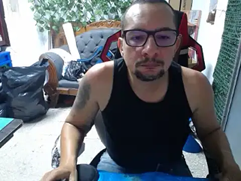 alexam galxh online show from March 10, 2025, 11:06 pm