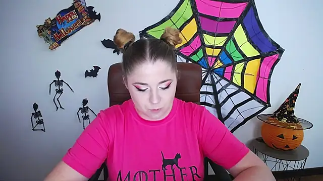 Snapshot of JessikaDaniel chatting on October 28, 2025, 7:18 am JessikaDaniel online show from October 28, 2025, 7:18 am