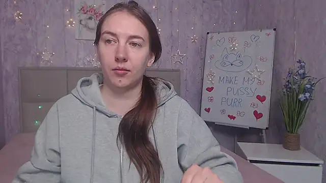 KaleyReed online show from October 12, 2025, 6:48 am